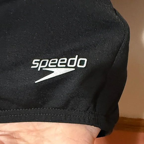 Speedo Black Women’s One Piece swimsuit - Picture 2 of 5